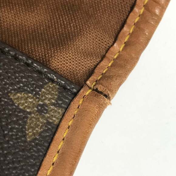 LOUIS VUITTON Brown Monogram Canvas Shoulder Bag - Picture 13 of 16